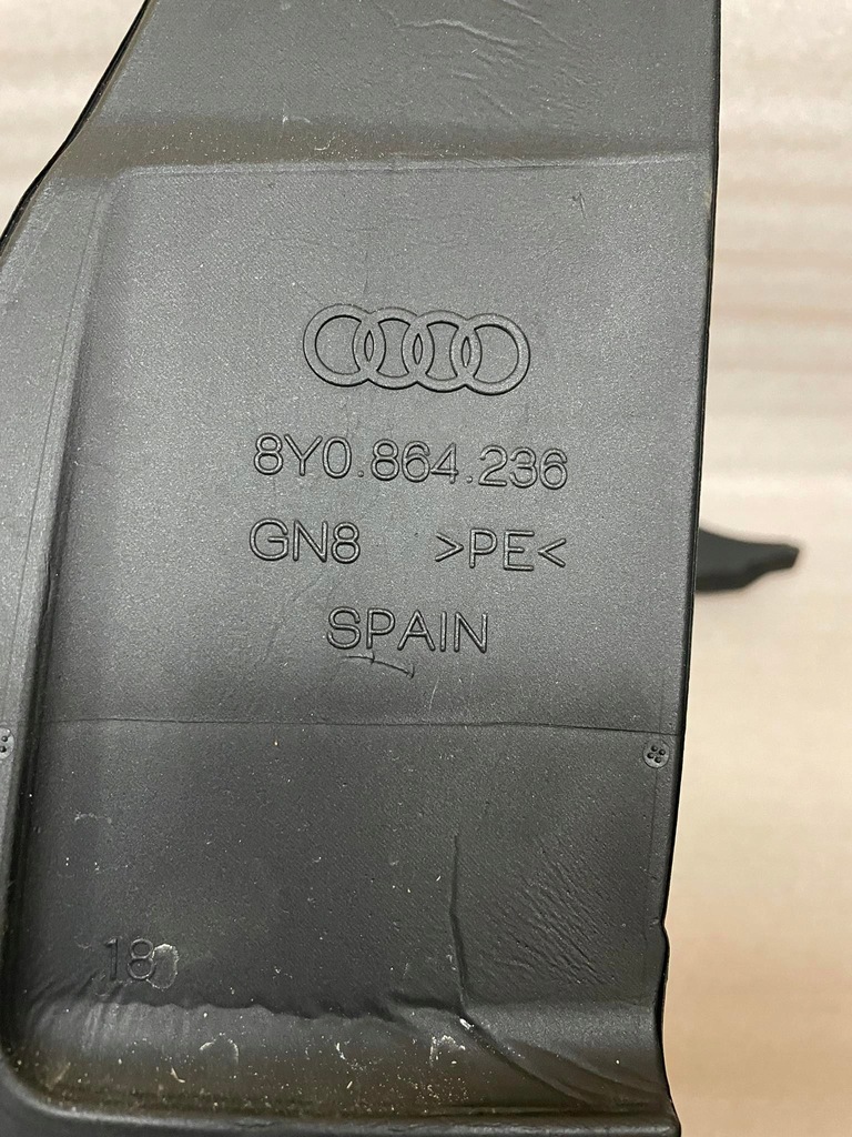 фото №9, Audi a3 8y захист крила 8y0864236 8y0864235
