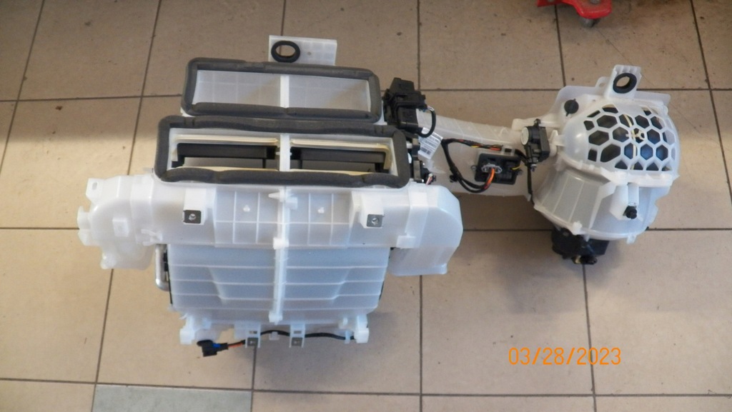 фото №1, Отопитель peugeot partner iv 9836407680