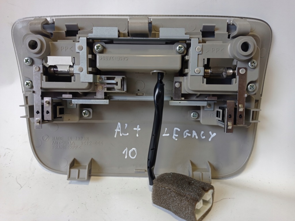 фото №5, Лампа потолочный subaru legacy iv vc12-005