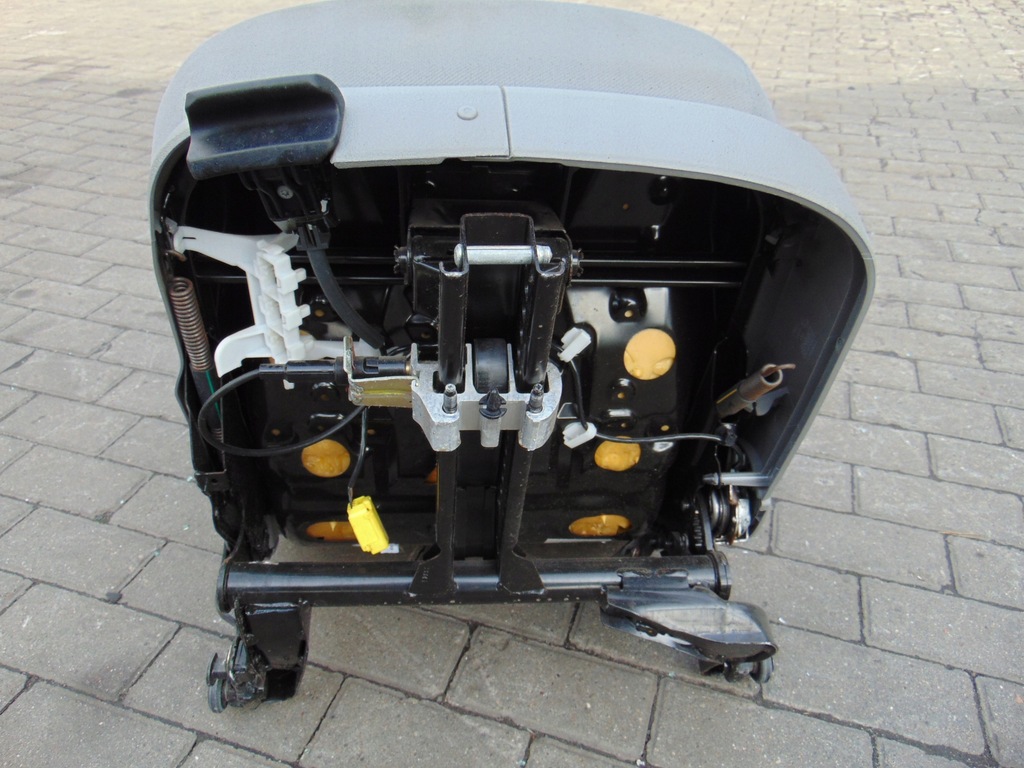 фото №12, Сидіння лівий перед vw new beetle europa