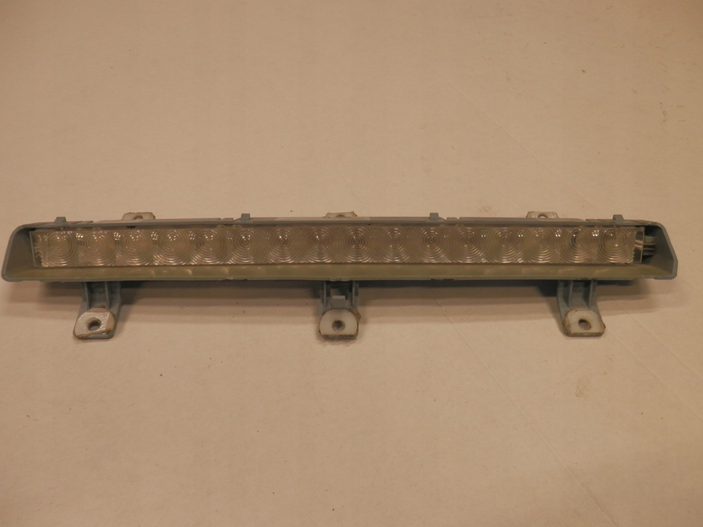 фото №1, Audi a4 b6 третий свет стоп 8h0945097