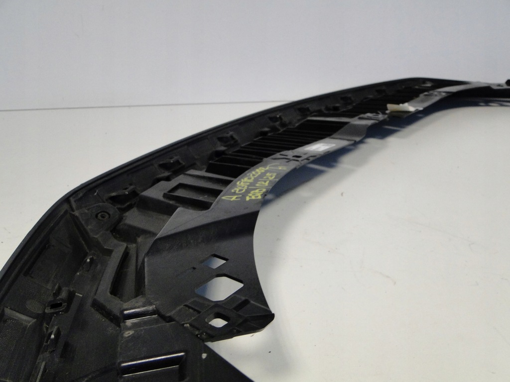 фото №11, Mercedes góra бампера передній eqb 243 x243 a2438802002