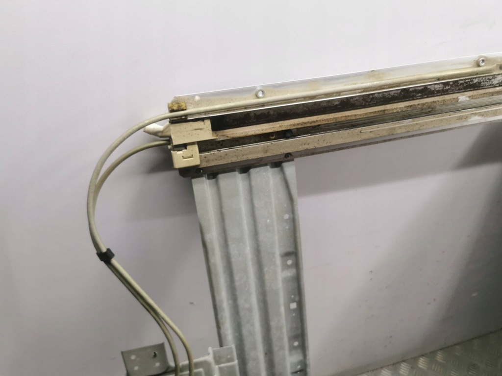 фото №9, Nissan x-trail t30 2004 люк комплект