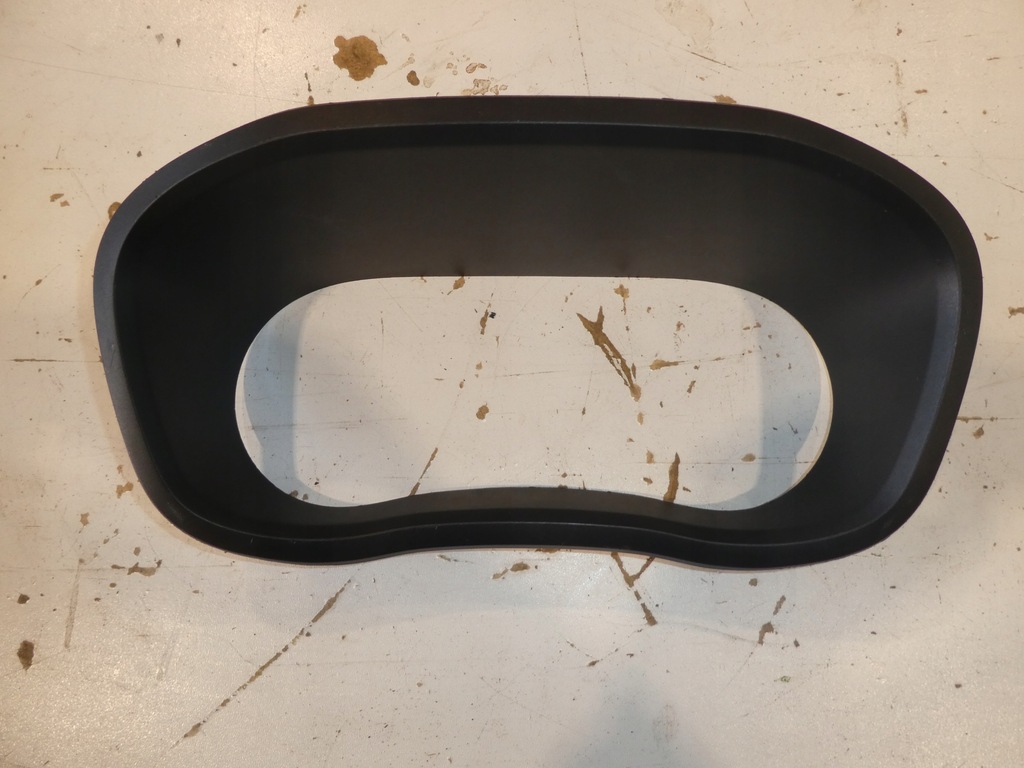 фото №1, Рамка корпус защита спидометра master iv 681014127r