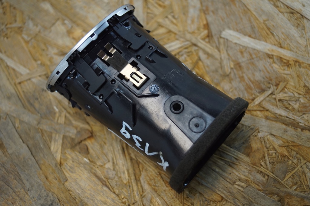 фото №6, Решётка обдув правая mercedes w204 lift a2048306254