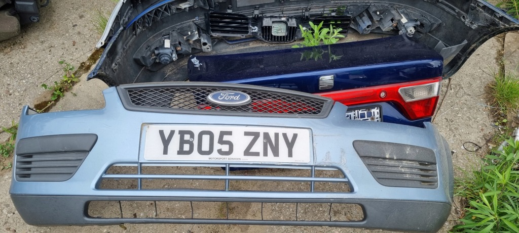 фото №1, Ford focus ii mk2 бампер перед 04-07r