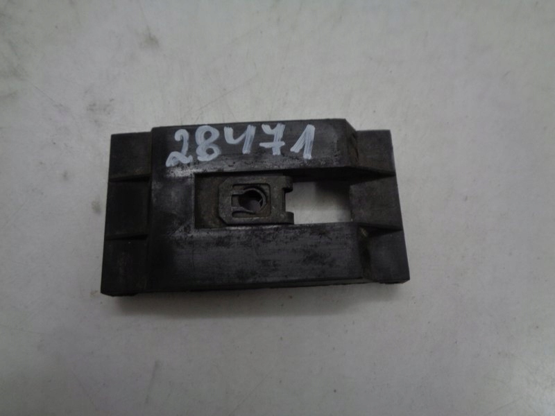 фото №1, Opel corsa a направляющая кронштейн бампер перед