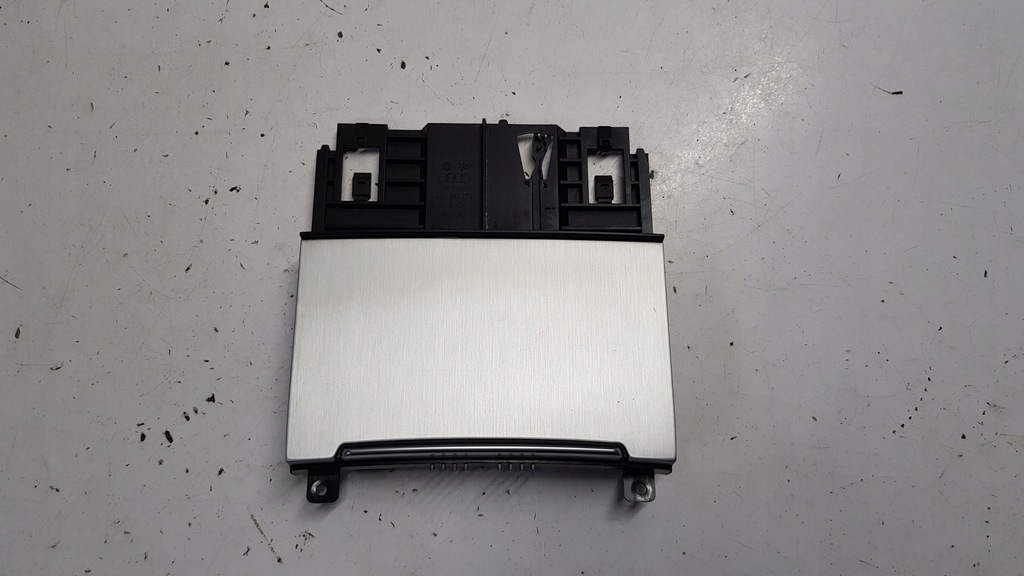 фото №1, Попільничка audi a7 c7