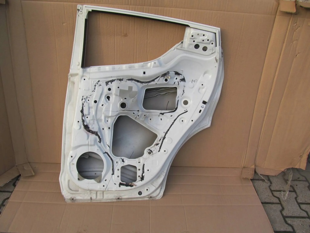 фото №8, Toyota c-hr chr 16-23 дверь правый задняя задние правое kol 070 c405