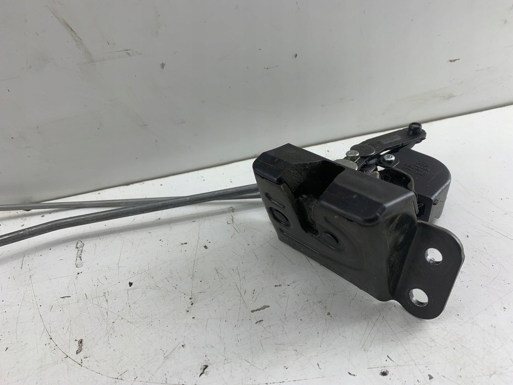 фото №1, Hyundai santa fe ii замок крышки багажника