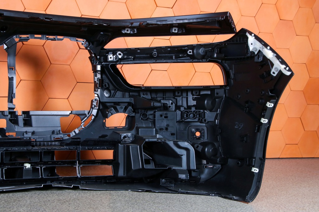 фото №8, Bmw 7 g70 i7 бампер перед передний цвет c64