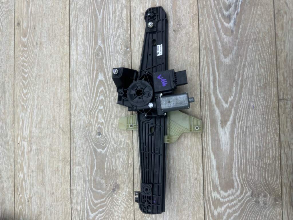 Купить Подъемник стекло peugeot 156144232