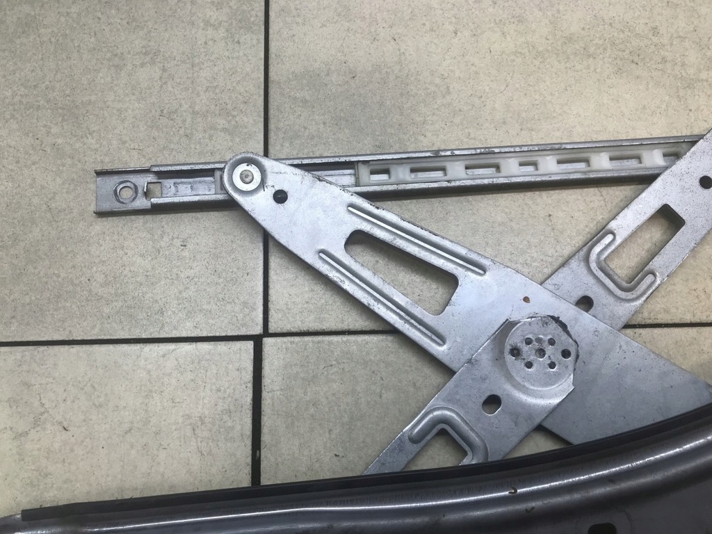 фото №9, Подъемник стекло правый перед santa fe i 9882026100