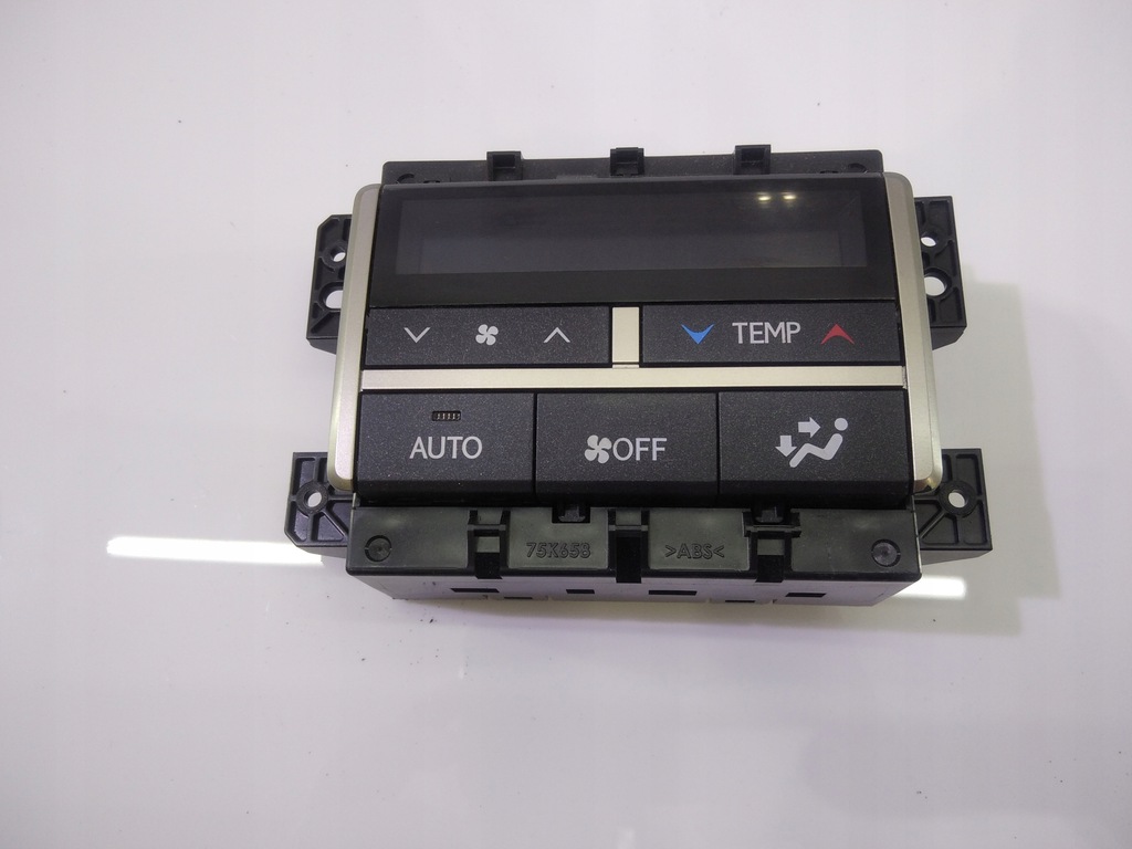 фото №1, Lexus rx 450h панель кондиционера багажника