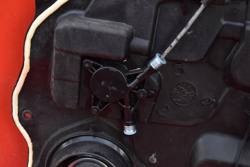 фото №8, Подъемник стекло левый перед eu 3m71-a045h17-a mazda 2 ii dy lift 05-07