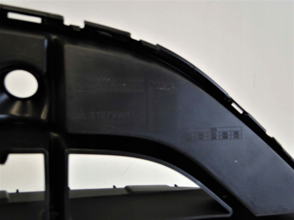 фото №10, Mercedes gla h247 247 решітка середня amg