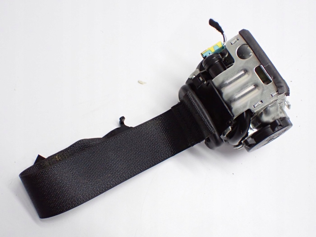 Ремень безопасности правый задний  1110154-c1-g tesla model 3 21r Доставка