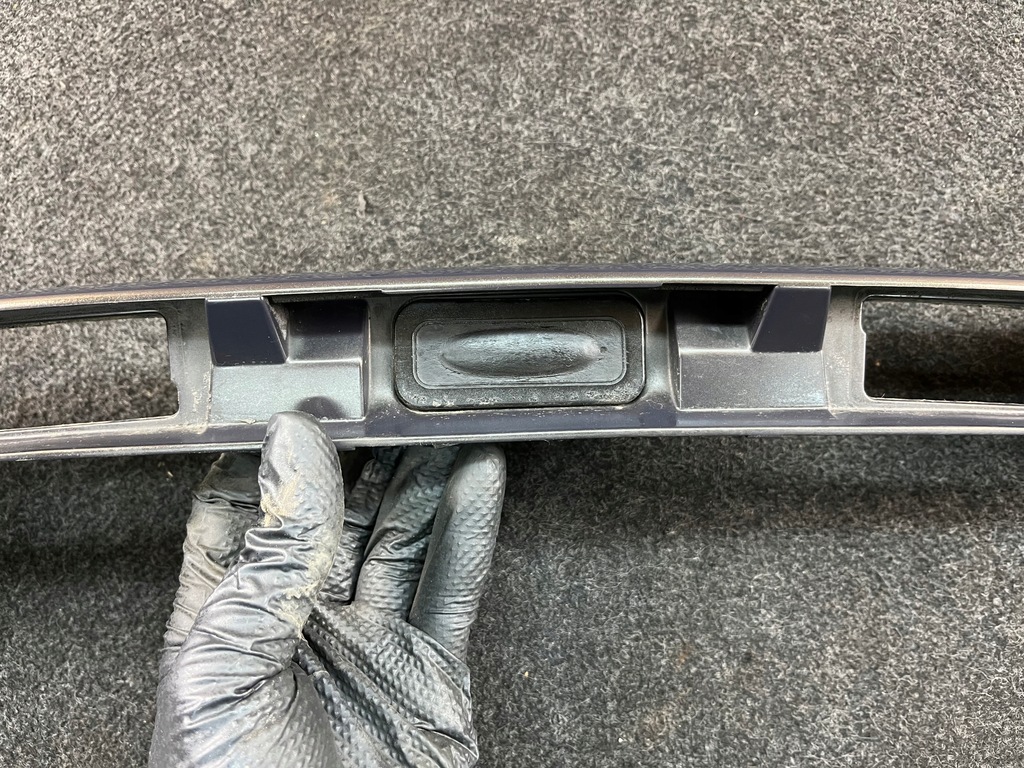 фото №9, Renault modus i накладка крышки багажника микровыключатель 8200076256