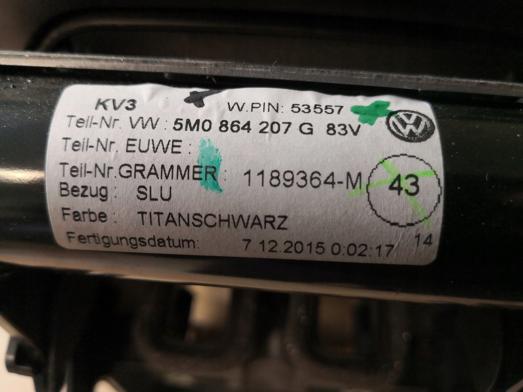 фото №7, Підлокітник велюр vw golf vi plus 5m0864207g
