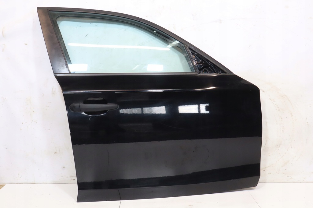 фото №1, Двері правий перед bmw 1 e87 116i 668/9