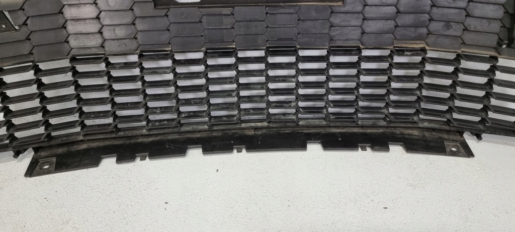 Решётка бампера средняя toyota gt86 gr 2 21- Оригинал