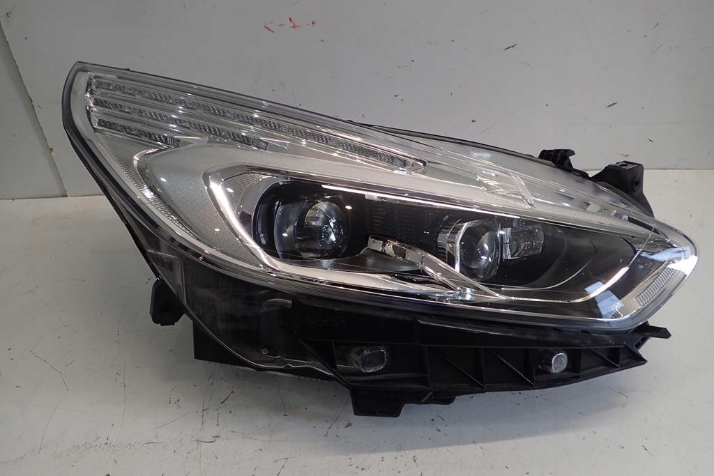 фото №1, Лампа перед правая ford s-max mk2 16- full led