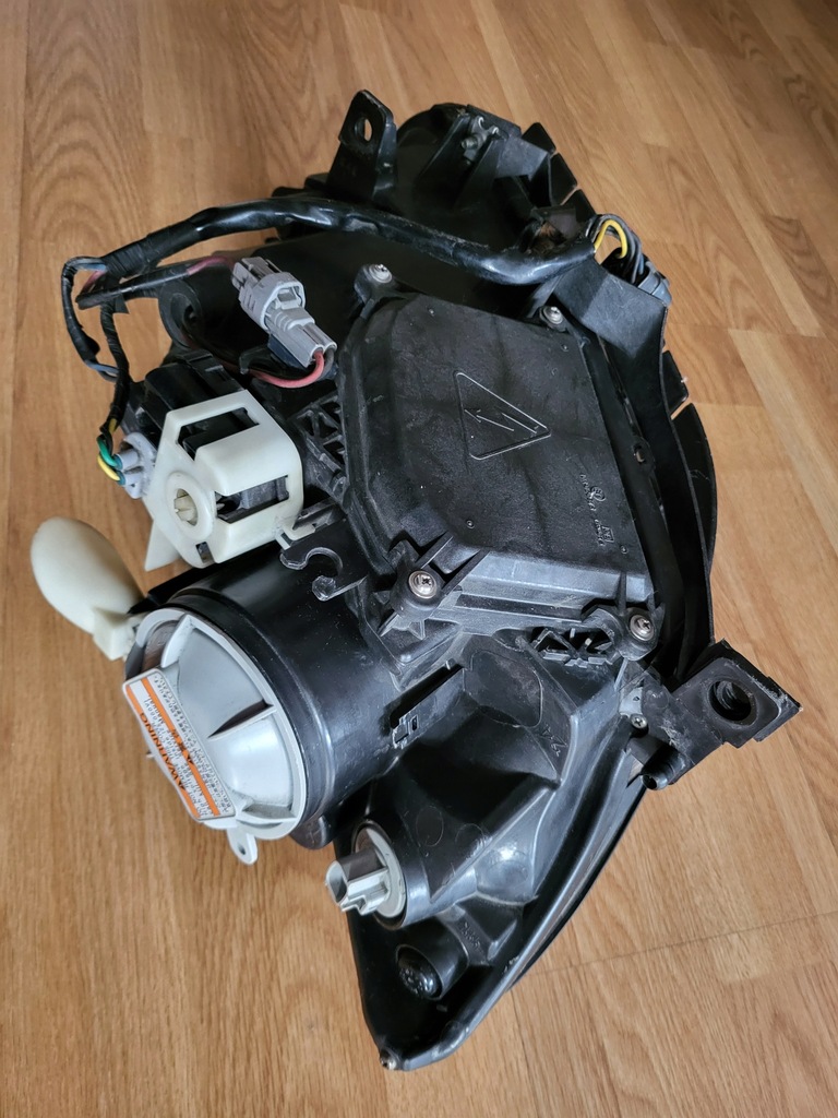 фото №8, Mazda rx8 rx-8 лампа передняя левая ксенон eu