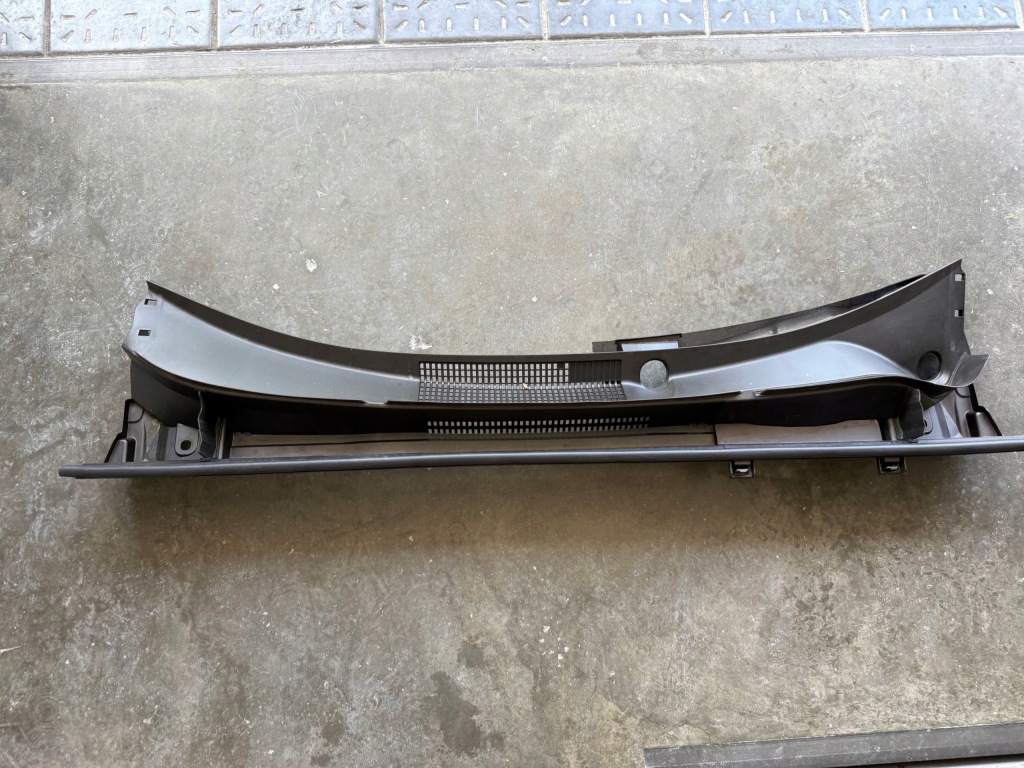 фото №1, Жабо toyota rav4 v 55751-42070