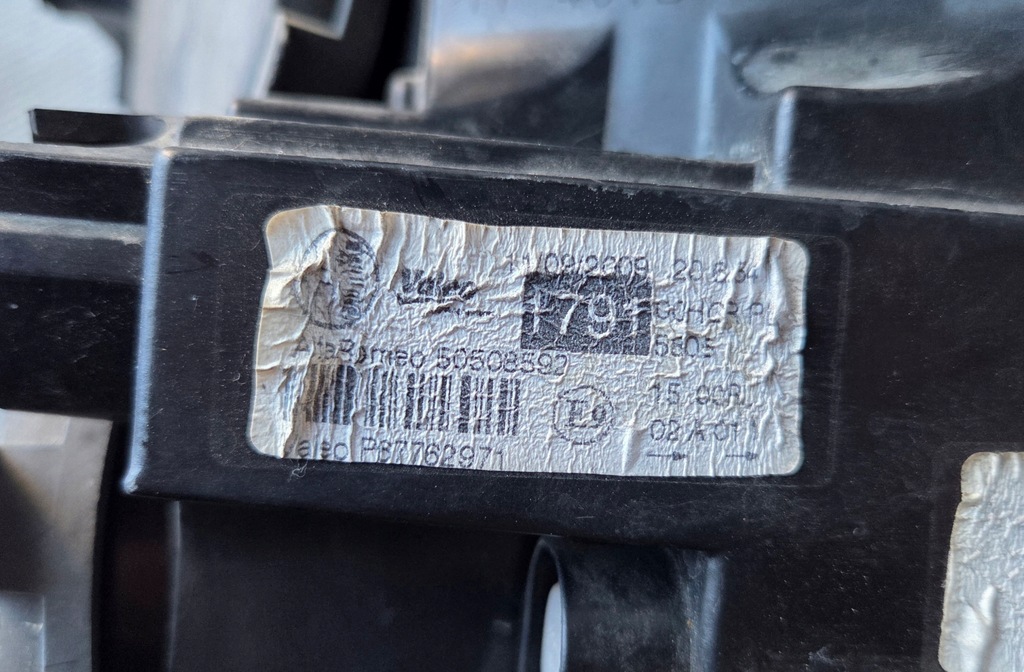 фото №5, Alfa romeo mito лампа перед левая europa оригинал ładna