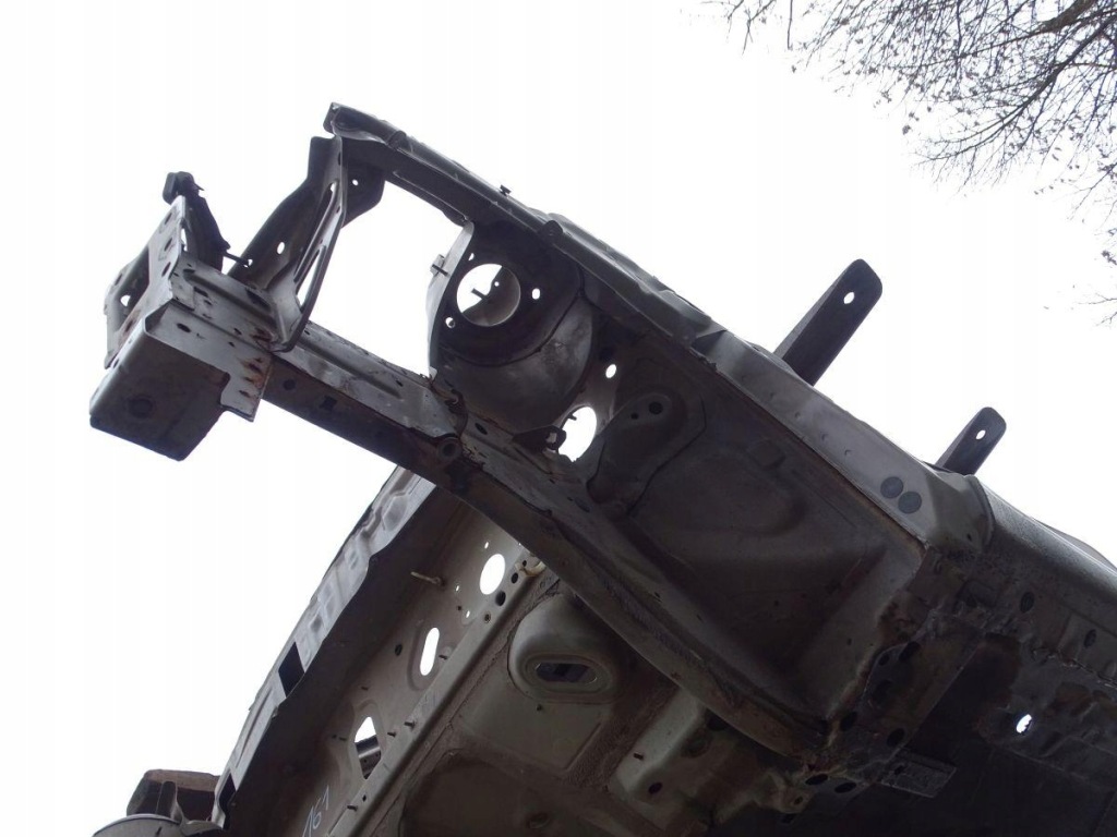 Nissan note e11 06-12 четверть левый перед стойку a c30 c30g #161 с Разборки