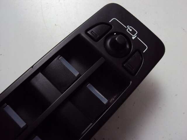 фото №2, Панель окон левый land rover discovery sport l550