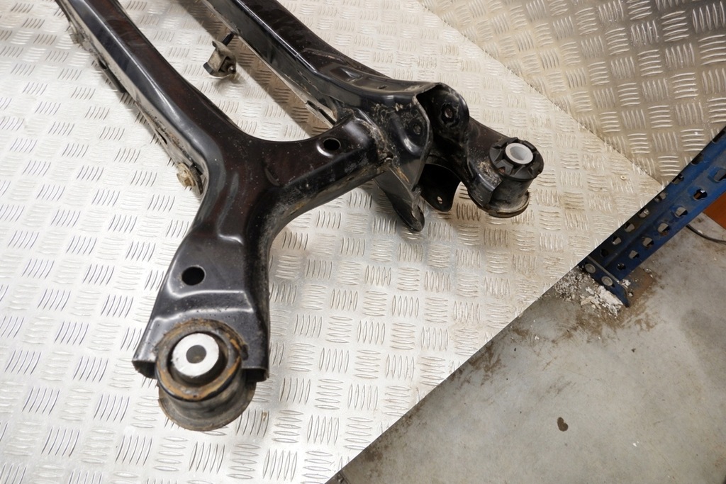 фото №10, Підрамник задні lexus es _z10_, _a10_, _h10_ 5120633120 2.5l hybrid 160kw