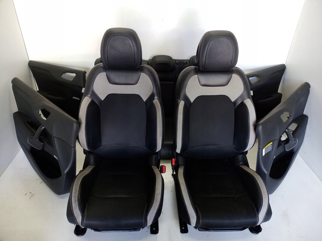 фото №1, Сиденья заднее сиденье pół кожа обшивки citroen ds4