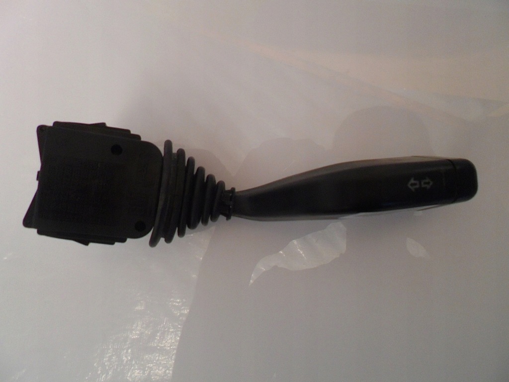 фото №1, Перемикач поворотники opel 90221174