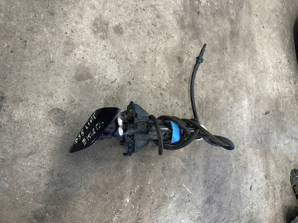 Купить Citroen ds4 ds5 рестайлинг  15- омыватель правый