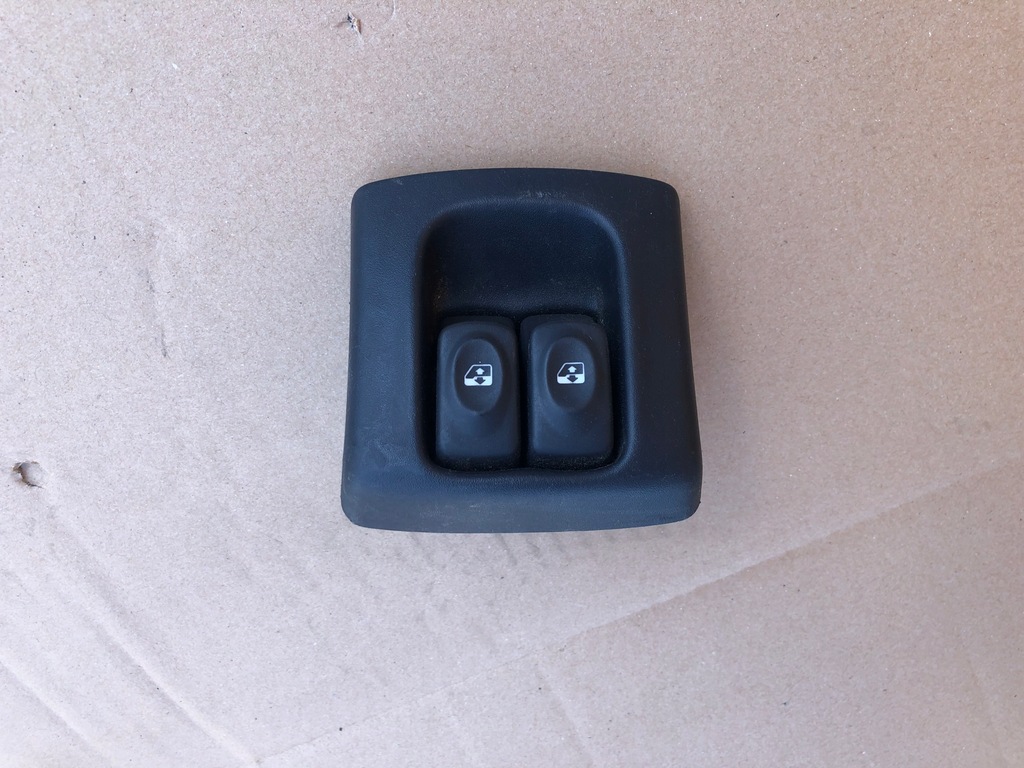 фото №1, Панель перемикач вікон renault megane i 7700841069