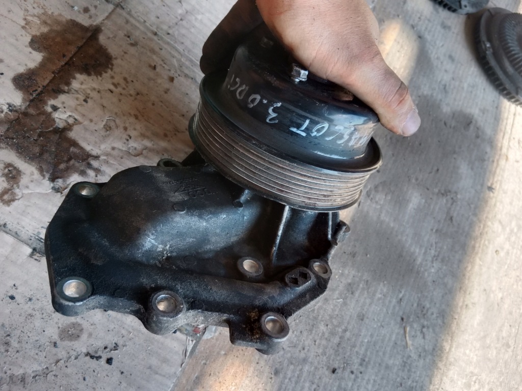 фото №1, Насос води renault mascott 3.0 dci