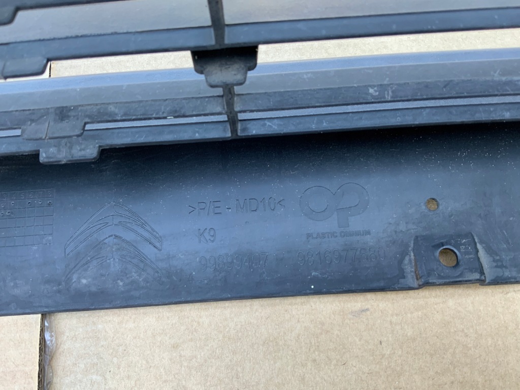 Citroen berlingo iv 2018- бампер перед передній Оригінал