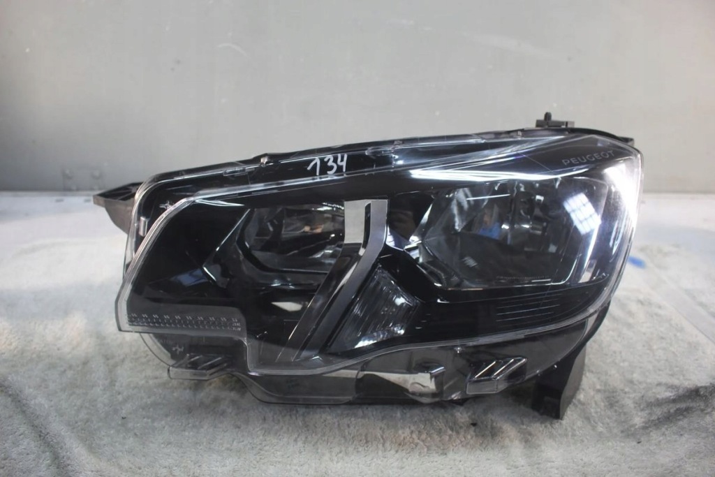 фото №1, Лампа ліва перед передня peugeot partner iv 4 9816826980
