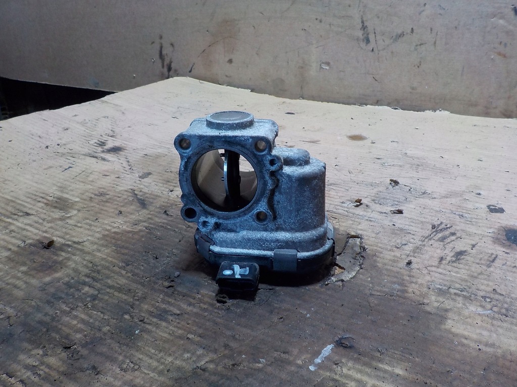 фото №6, Ford оригинальный номер 4m5g-dc дроссельная заслонка