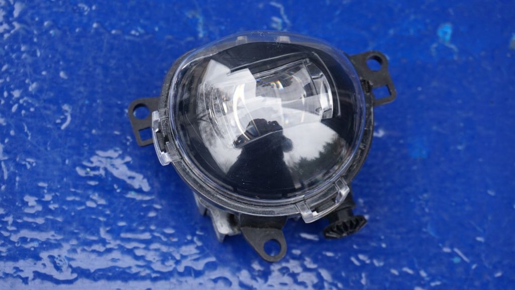 фото №1, Volvo s90 v90 - протитуманна фара led drl правий