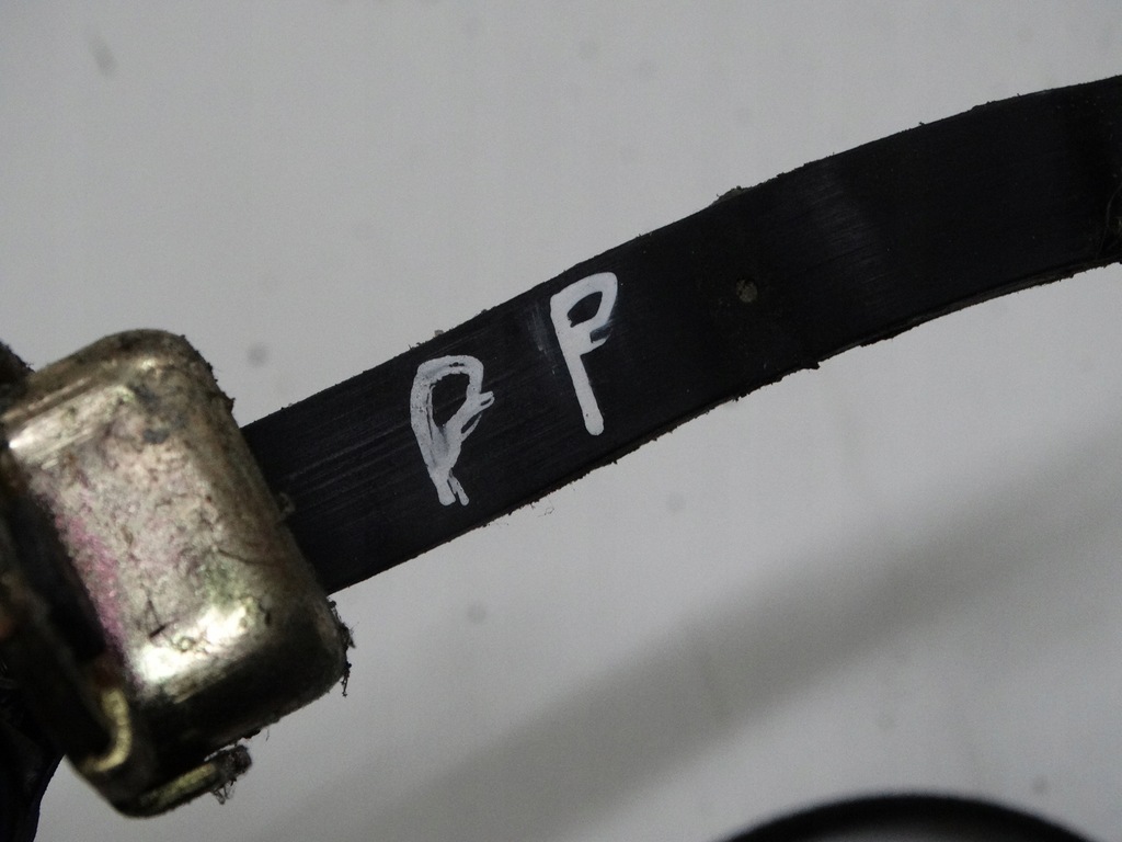 фото №7, Ограничитель дверь ford fiesta правый перед