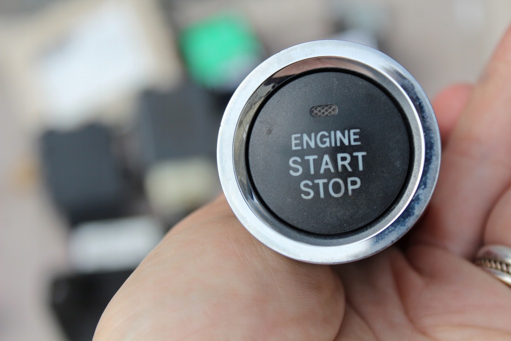 фото №16, Набор стартовый бортовой компьютер ключ toyota avensis t27 2.2 150 km 89661-05d51