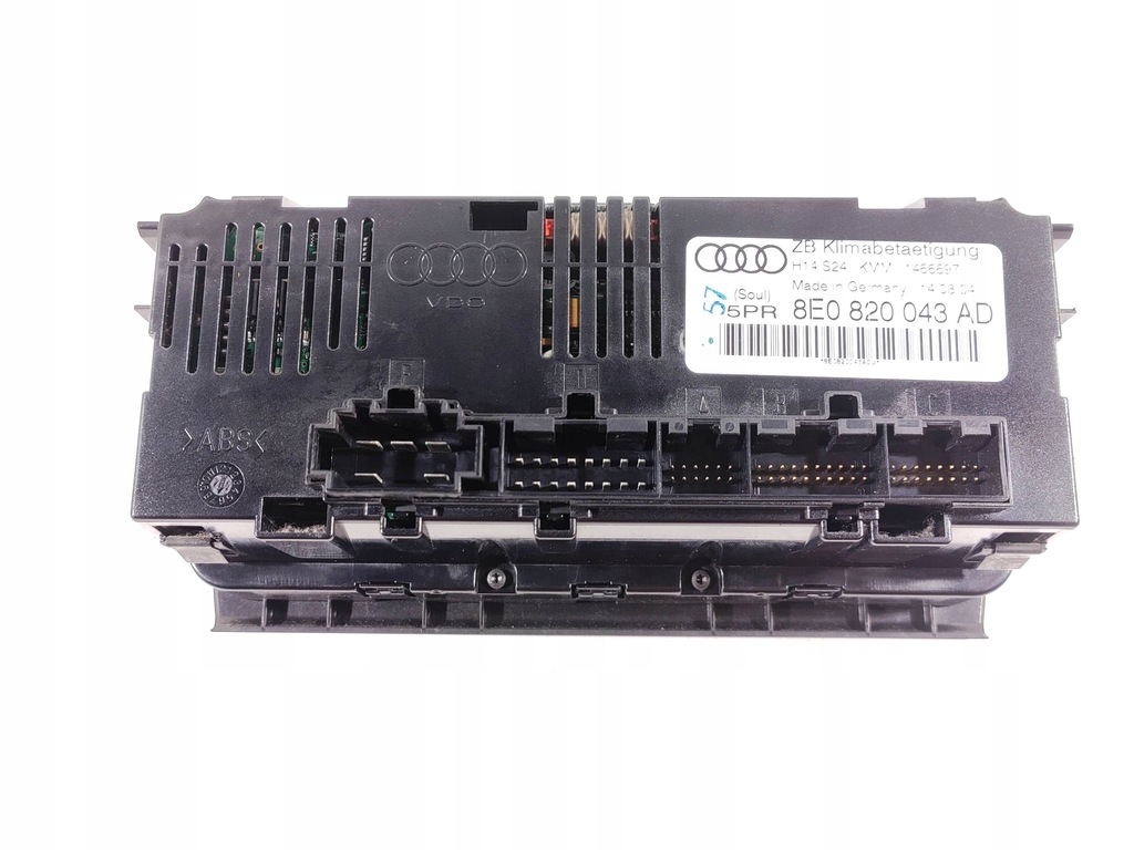 фото №8, Панель кондиционера audi a4 b6 8e0820043ad