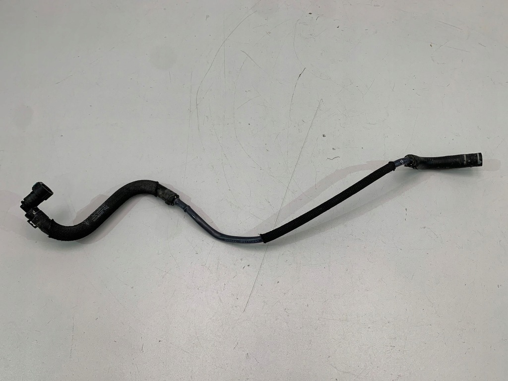 фото №1, Porsche 911 992 шланг трубка wody 0pb121692