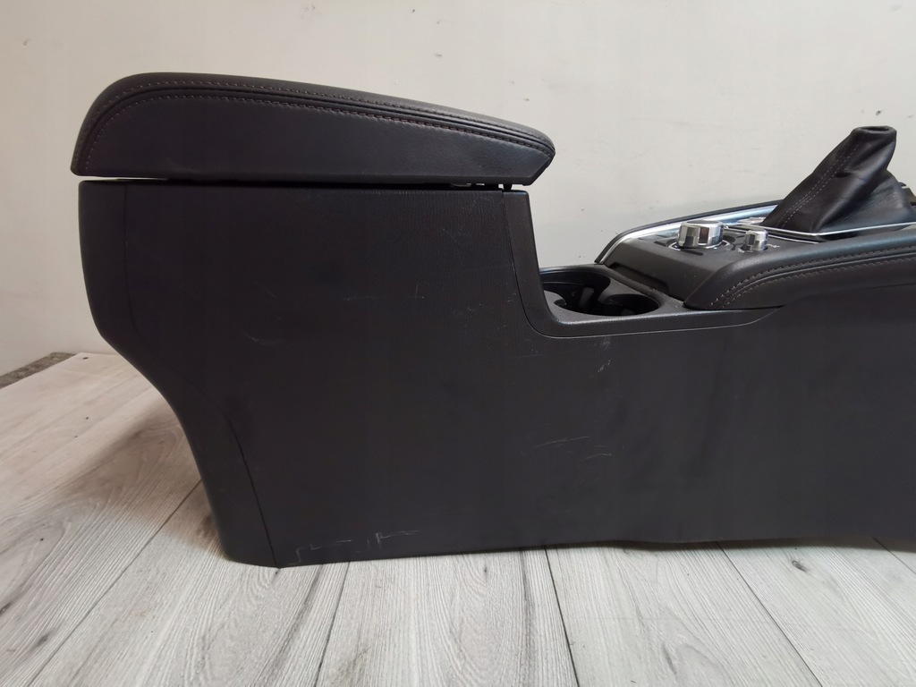 фото №8, Mazda cx5 ii 17- туннель средний подлокотник