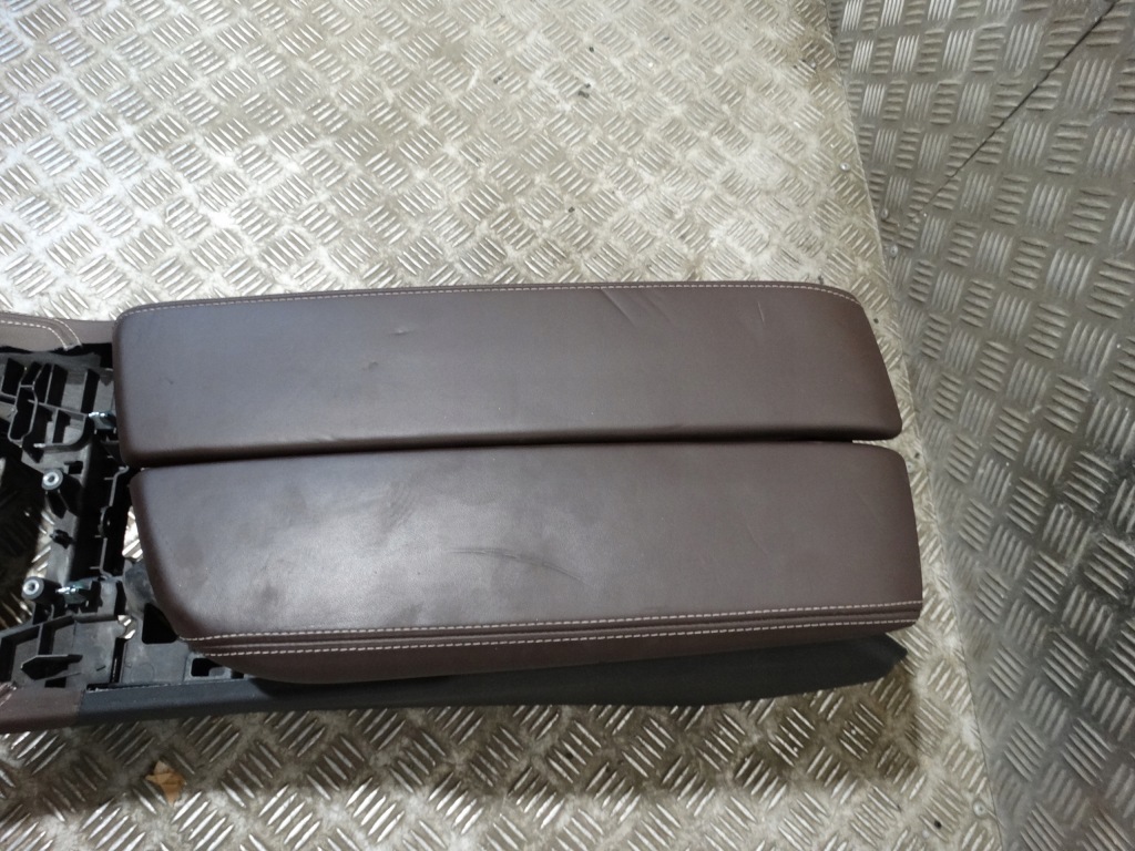 фото №5, Подлокотник туннель средний bmw g30 g31 mocca 1