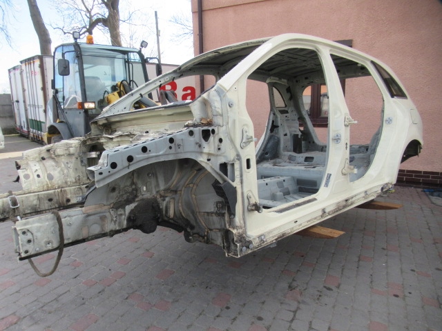 фото №1, Mercedes b-klasa w246 лонжерон левая четверть