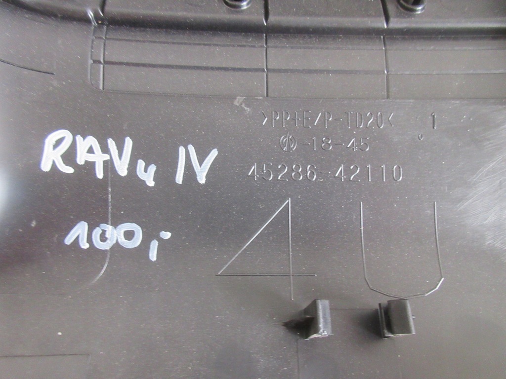 фото №8, Rav4 iv lift 16-18 корпус рамка спидометра приборы