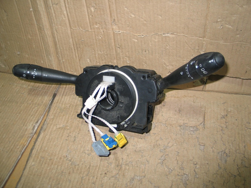 фото №11, Переключатель комбинированный citroen c4 c5 berlingo peugeot 206 307 96605602xt